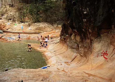 天凉了，盘点周边各大温泉好去处(图10)