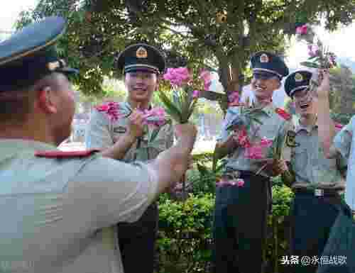 怎样和军人谈恋爱（想和现役军人谈对象）(图3)